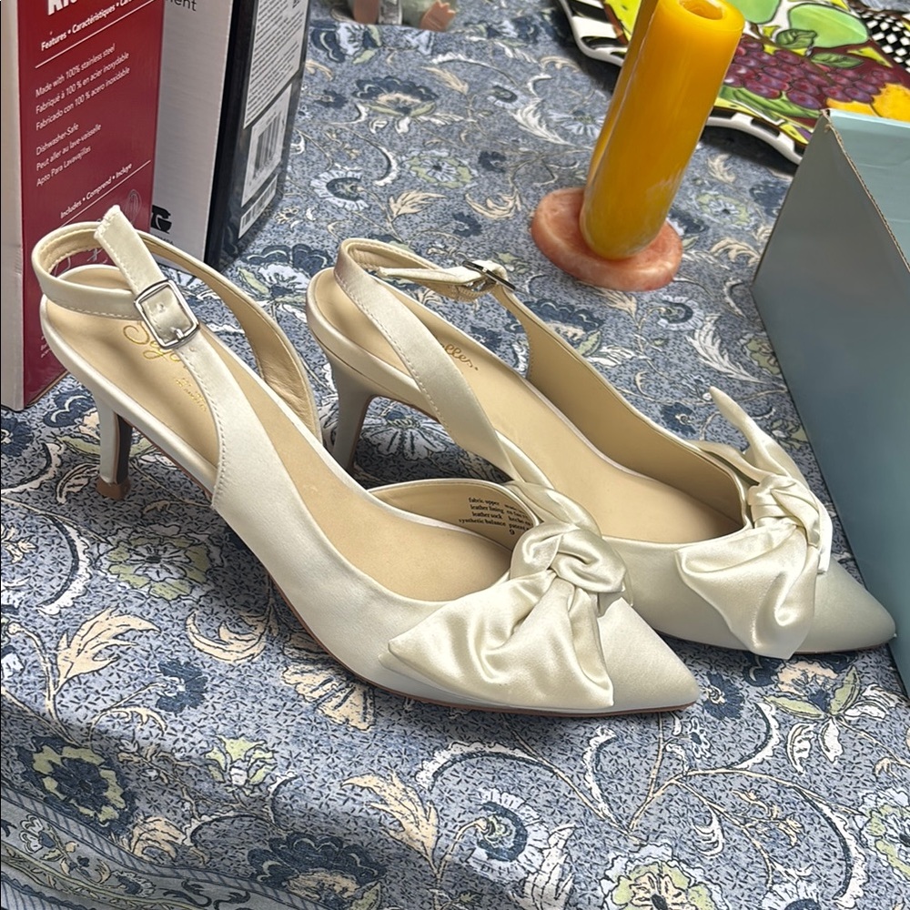 Seychelles Satin Knot Slingback Heels in Ivory